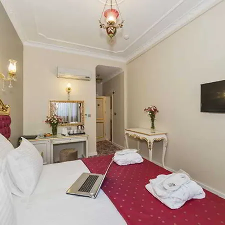 By Murat Royal Galata Hotel