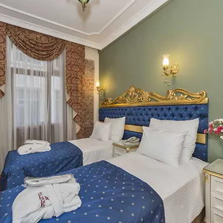 By Murat Royal Galata 3*