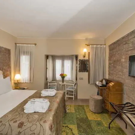 By Murat Royal Galata 3* Istanbul