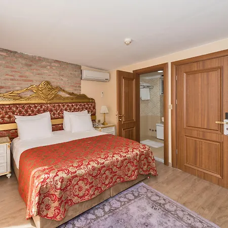 By Murat Royal Galata Hotel Stambuł