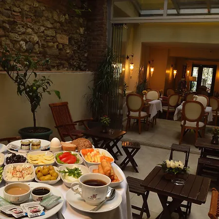 By Murat Royal Galata Hotel