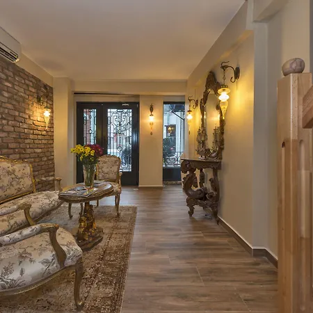 By Murat Royal Galata Hotel 3*