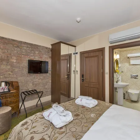 By Murat Royal Galata 3* Istanbul