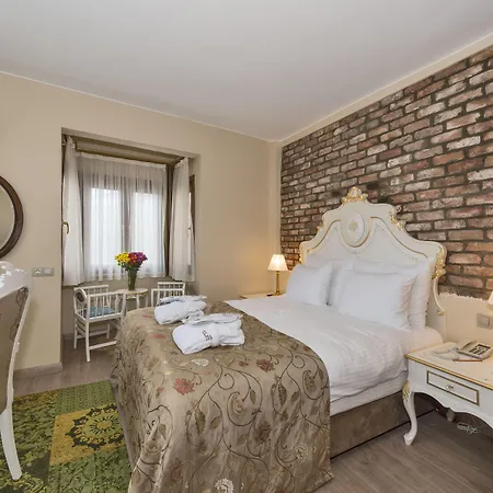 By Murat Royal Galata