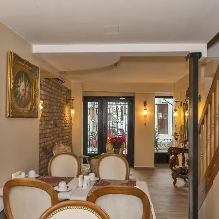 By Murat Royal Galata Hotel