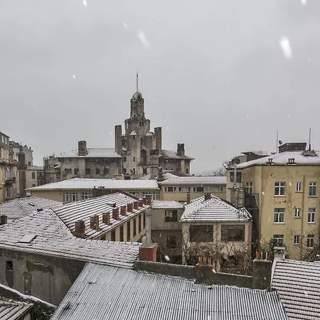 By Murat Royal Galata 3*