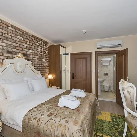 By Murat Royal Galata Hotel 3*