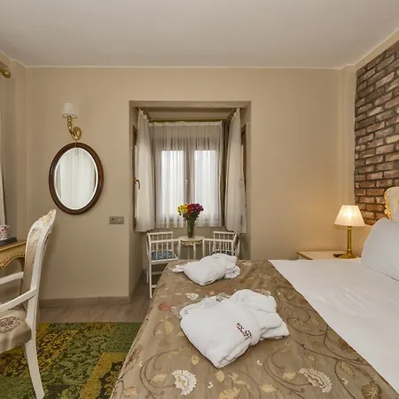 By Murat Royal Galata Hotel