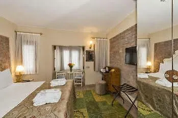 מלון By Murat Royal Galata 3*