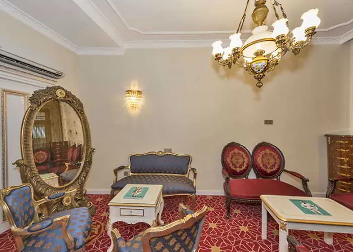 By Murat Royal Galata איסטמבול