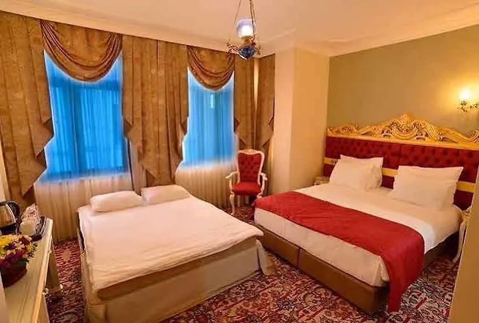 By Murat Royal Galata 3*