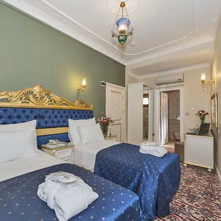 מלון By Murat Royal Galata 3*