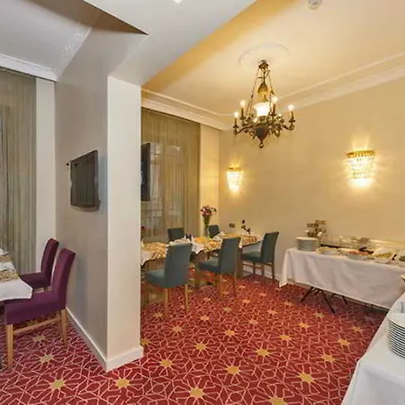 By Murat Royal Galata 3*