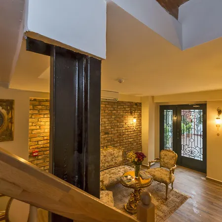 By Murat Royal Galata מלון 3*