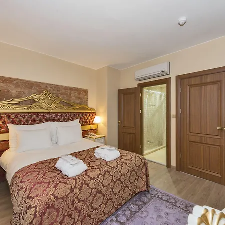 By Murat Royal Galata 3*