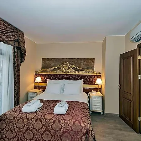 By Murat Royal Galata 3* Isztambul