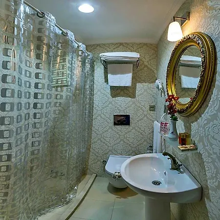 By Murat Royal Galata 3*