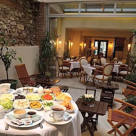 By Murat Royal Galata Hotel 3*