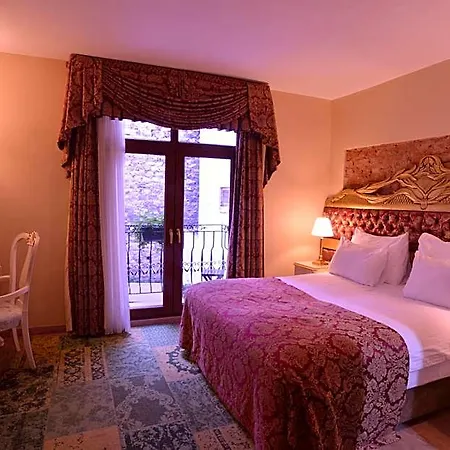 Hotel By Murat Royal Galata 3*