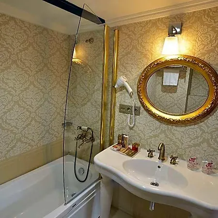 By Murat Royal Galata 3* Istanbul