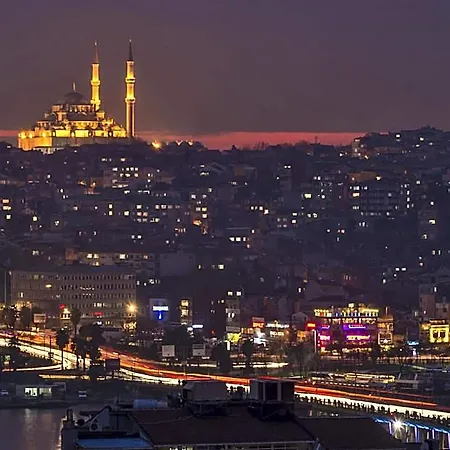 By Murat Royal Galata Hotel 3*