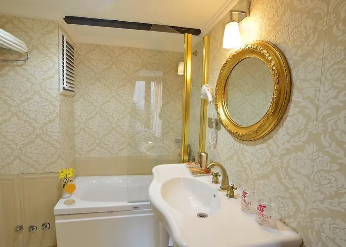 By Murat Royal Galata 3*