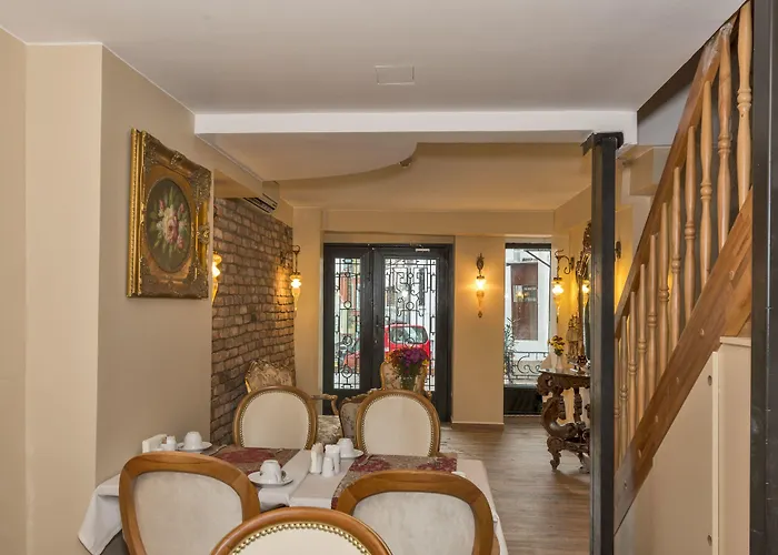 By Murat Royal Galata Hotel