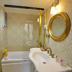 By Murat Royal Galata Isztambul