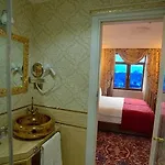 By Murat Royal Galata Szálloda Isztambul
