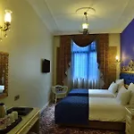 By Murat Royal Galata Szálloda 3*