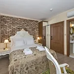 By Murat Royal Galata Hotel