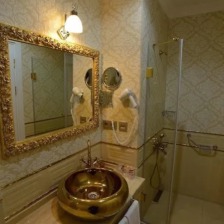 酒店 加拉塔穆拉特皇家酒店 3*